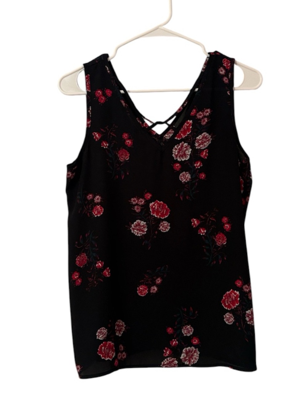 Maurices Red & Black Floral Criss Cross V Neck Tank Top